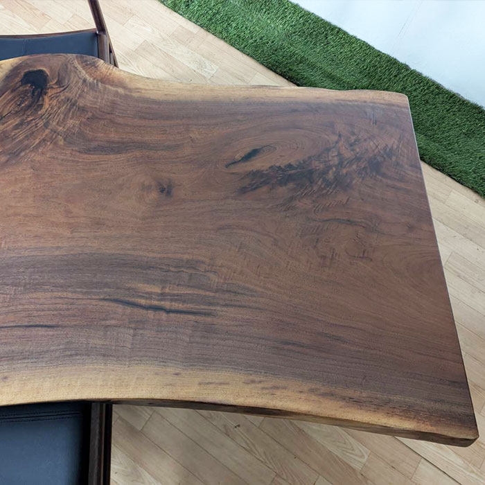NENRINENRINの一枚板テーブルウォルナット1