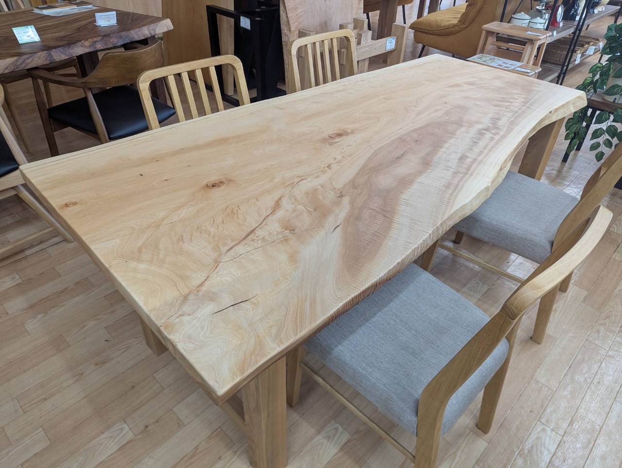 NENRIN埼玉一枚板